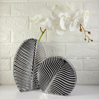 گلدان برگ گرد نقره ای