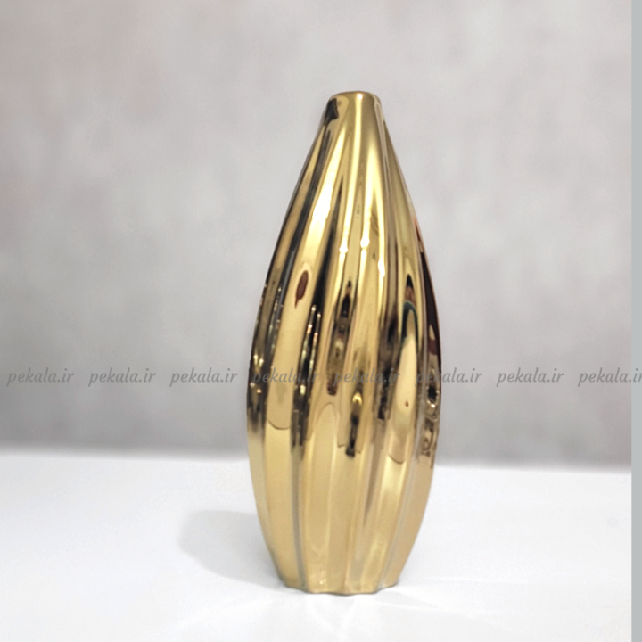 گلدان پرتلند طلایی